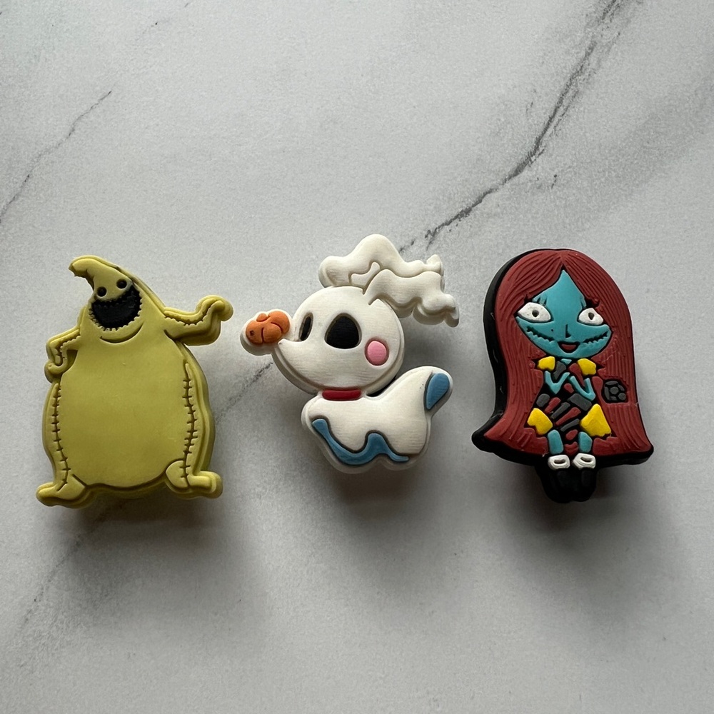 The nightmare before christmas croc charms Lot